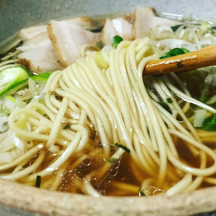 ムム！インスタントラーメンが生麺みたいに！